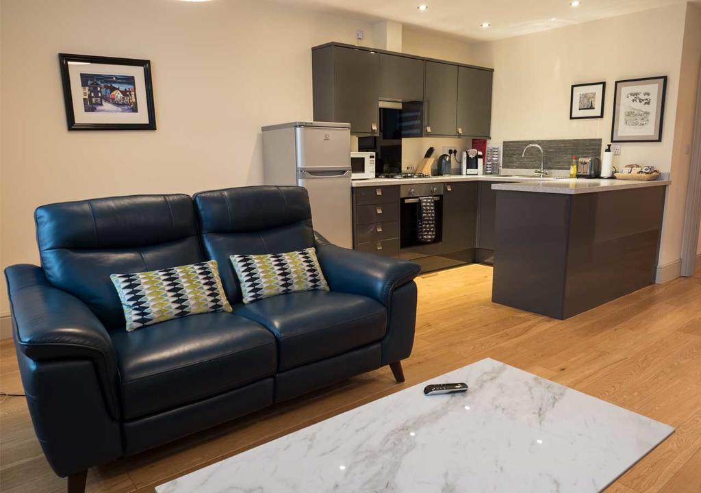 Cs Serviced Apartments Ulverston Exteriör bild