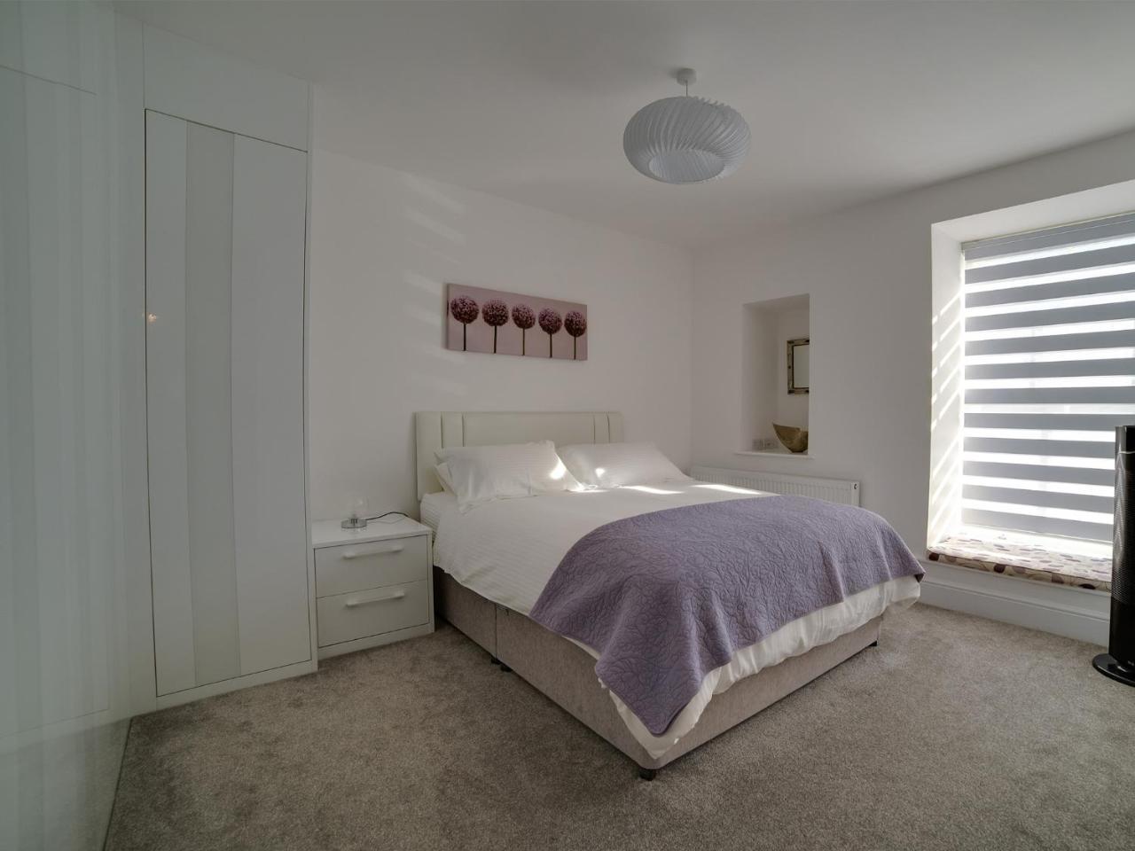 Cs Serviced Apartments Ulverston Exteriör bild
