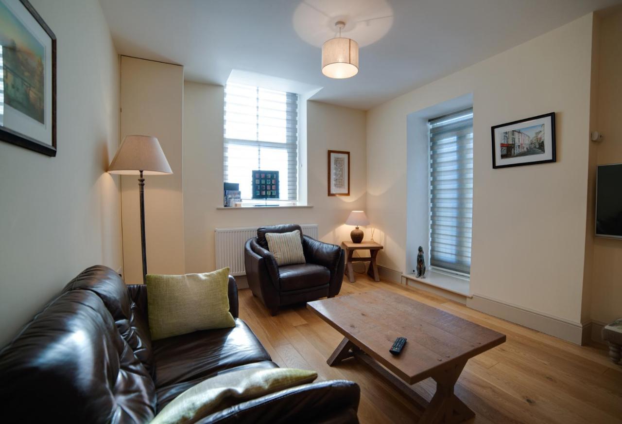 Cs Serviced Apartments Ulverston Exteriör bild