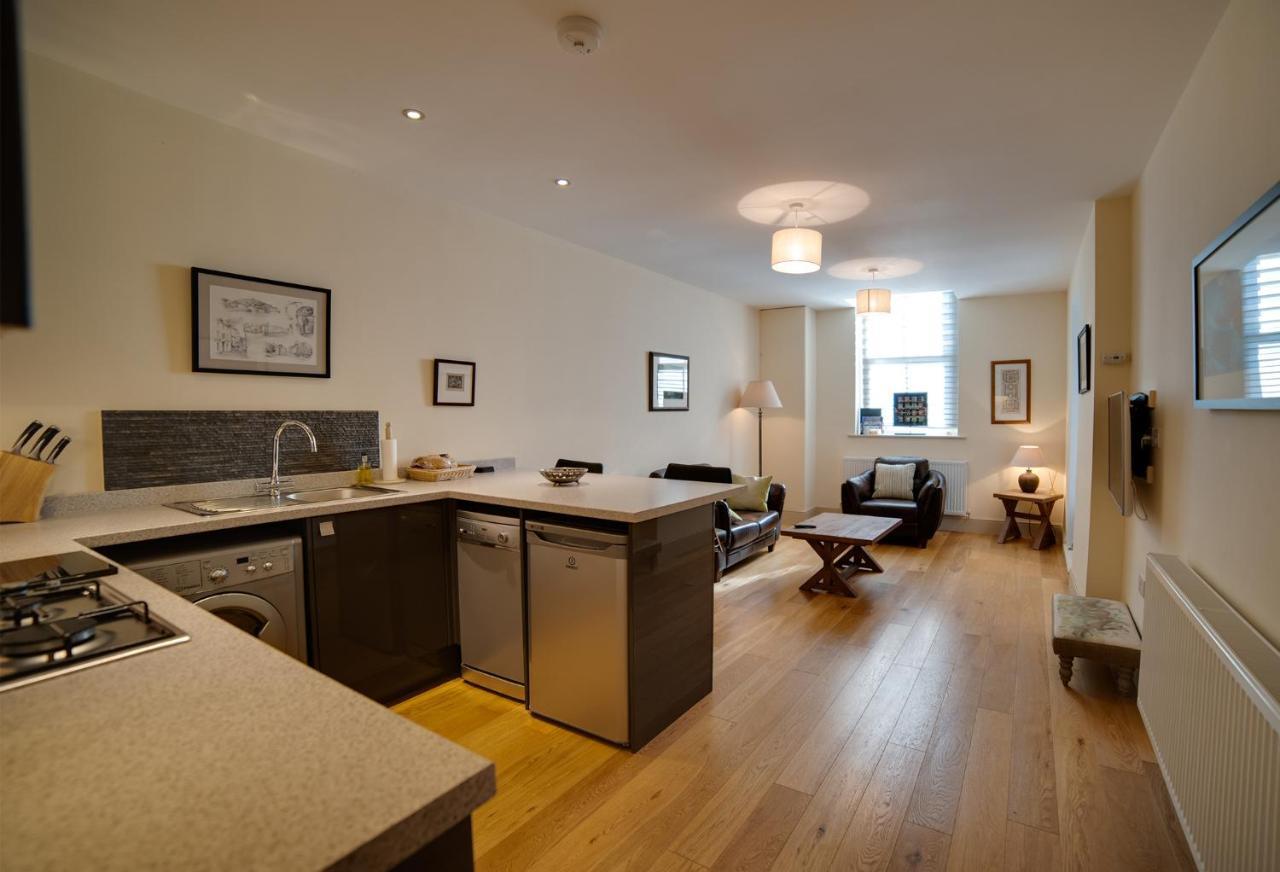 Cs Serviced Apartments Ulverston Exteriör bild
